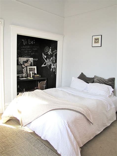 Creative Bedrooms With Chalkboard Walls And Inspirational Messages