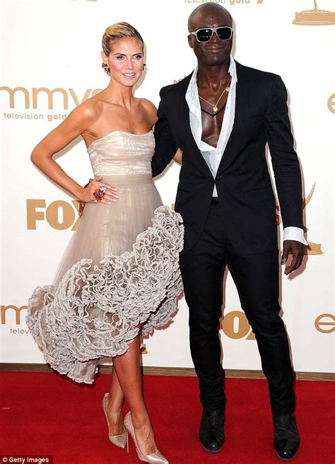 Heidi Klum And Seal Divorce Singer Emerges With His Wedding Ring Still