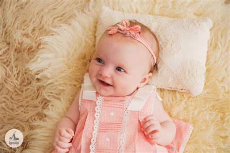 1 2 Months Old Baby Photography In 2020 Newborn Baby Photoshoot 2