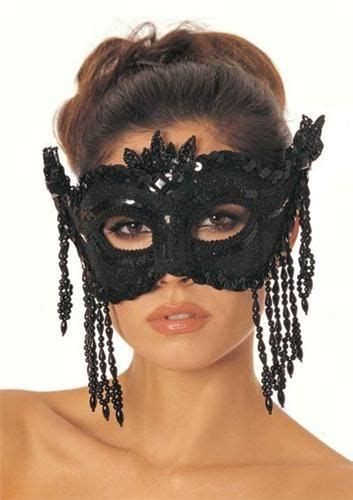 Pin By Jerri Gullion On Fashion And Inspiration Black Masquerade Mask