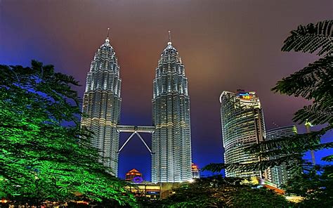 All pictures in full hd specially for desktop pc, android or iphone. Kuala Lumpur HD Wallpapers