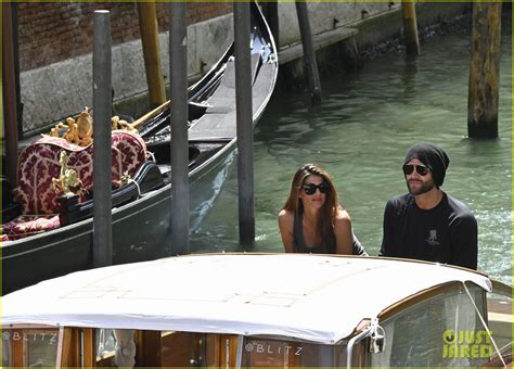 Jared Padalecki And Wife Genevieve Go For Boat Ride Through The Venice Canals Photo 4592532