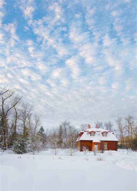 754 Cabin Snowy Field Stock Photos Free And Royalty Free Stock Photos