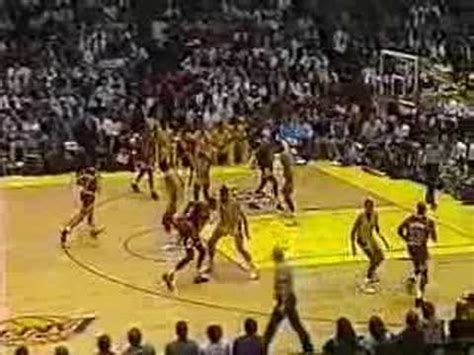 Team and players stats from the nba finals series played between the los angeles lakers and the chicago bulls in the 1991 playoffs. 1991 NBA Finals Bulls vs. Lakers Game 3 (Part 6) - YouTube