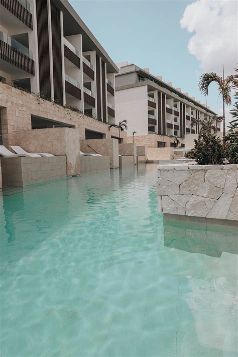 A Different All Inclusive Experience: Majestic Elegance Resort Costa Mujeres - MON MODE