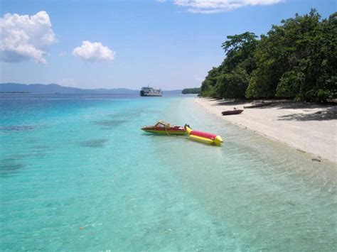 Booking hotel dekat pantai pasir putih sirih, serang terlengkap ☑️higiene ☑️jadwal fleksibel ☑️tanpa . 10 Pantai Di Indonesia Dengan Keindahan Panorama Dan Pasir ...