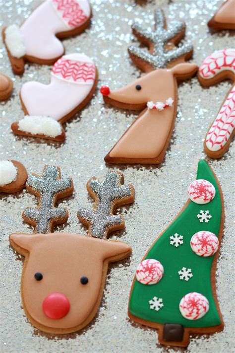 (Video) How to Decorate Christmas Cookies  Simple Designs for