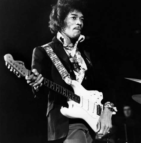 Fender guitar amps fender electric guitar stratocaster guitar vintage bass guitars jimi hendrix guitar beautiful guitars music wallpaper cool guitar instruments. Wanna Sound Like Jimi? Here's the Ultimate Jimi Hendrix ...