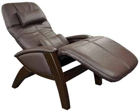 It supports your neck to back all the way to buttocks and this position decompresses each individual spine of your body and increases the effects of the massage. Svago SV-400 / SV-405 Lusso Zero Gravity Recliner Chair