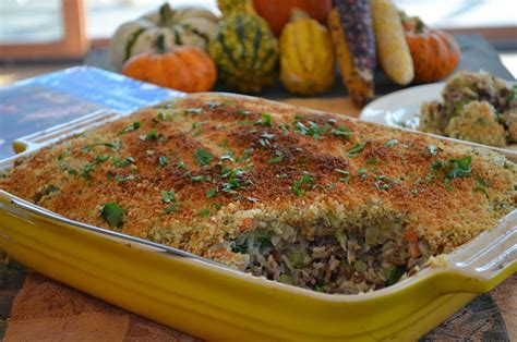 Add the mixture to a 9 x 13 casserole dish and top with shredded cheese. Pioneer Woman's Broccoli-Wild Rice Casserole (and a Giveaway!)