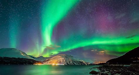 525,687 likes · 26,451 talking about this. แสงเหนือ Aurora borealis - แหล่งรวบรวมข้อมูล สิ่งมหัศจรรย์ ...