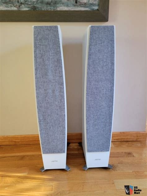 Jamo Concert 9 Series C 97 Ii White Oak Floorstanding Speakers Photo