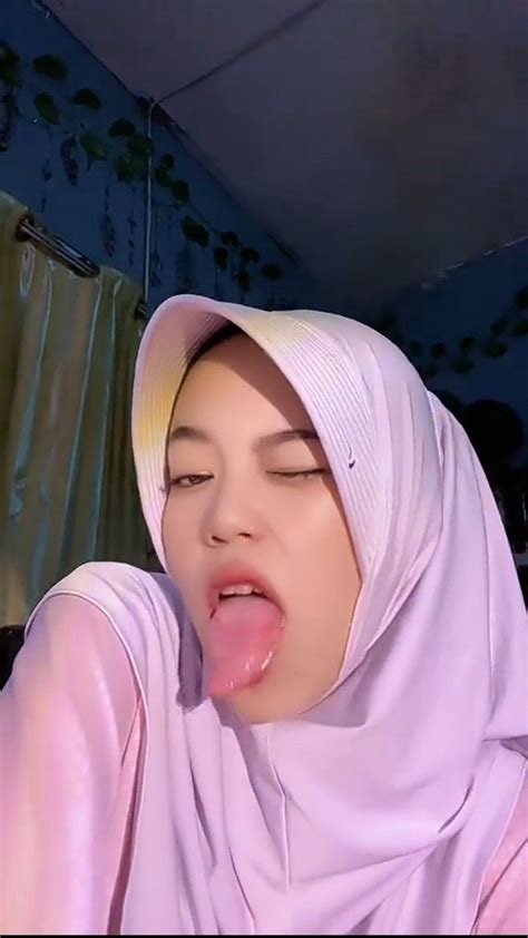 Fotografi Potret Hijabi Girl Kakashi Tongue Brother Faces Hot