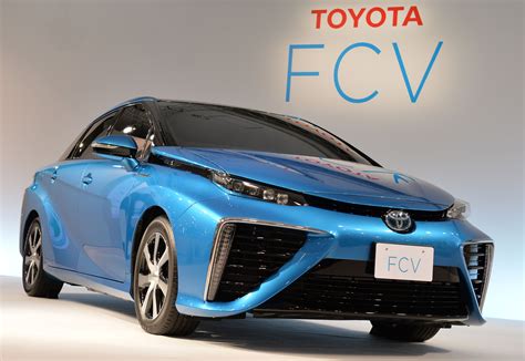Hydrogen cars, or hydrogen fuel cell cars, are a new type of passenger vehicle separate from the petrol, diesel in this article we'll look at how hydrogen cars work, how they compare to conventional electric cars, look at some examples of hydrogen cars in the uk and consider their advantages and. Sticker price of Toyota's hydrogen car: ¥7 million | The ...