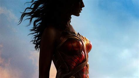 Queja del día La traducción machista del póster de Wonder Woman