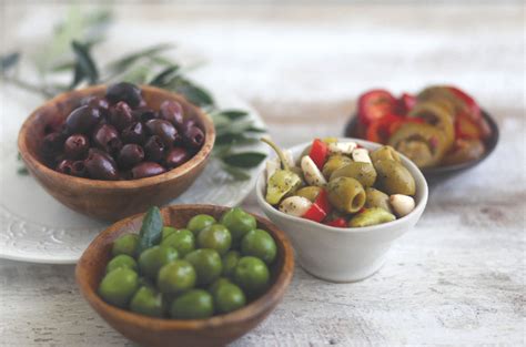 Eight Dishes That Taste Better With Olives Jeffs Garden Foods