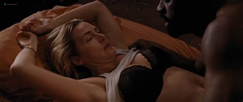 Naked Kate Winslet In The Mountain Between Us