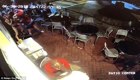 Customer In Savannah Grabs A Waitress S Backside So She Tackles Him