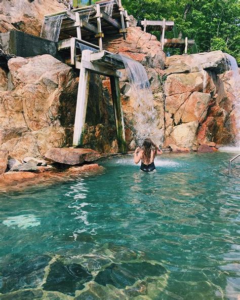 This Incredible Hot Spring Is Only A Few Hours Away From Toronto