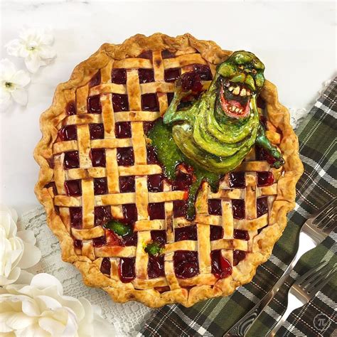 ≡ Spookiest Halloween Pies That Will Keep You Awake At Night Brain Berries