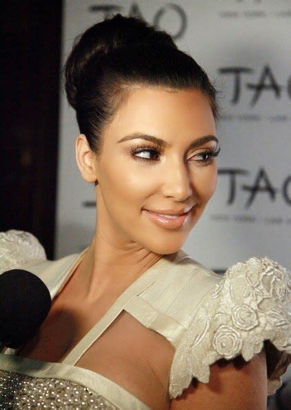 Kim Kardashian Updos Classic Bun Hairstyle Kim Kardashian Kim