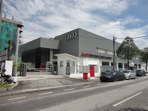 The service centre located in glenmarie, shah alam, is designed to offer the unique volvo retail experience to customers. Motoring-Malaysia: EUROMOBIL LAUNCHES NEW AUDI KUALA ...