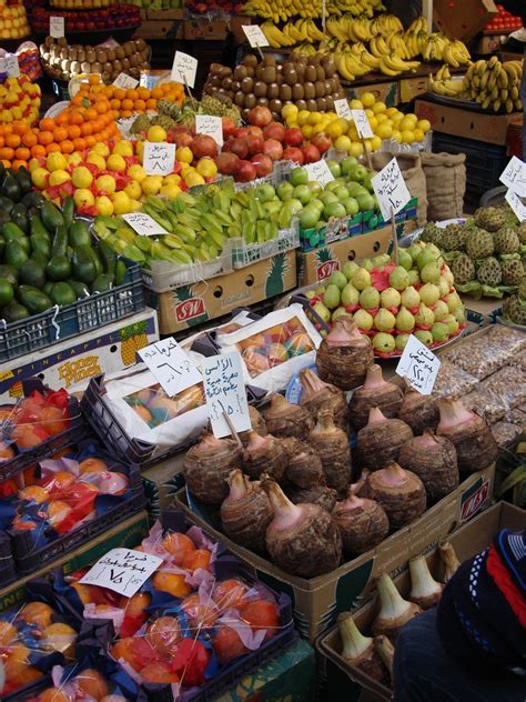 Fotos Gratis Ciudad Vendedor Produce Bazar Mercado Espacio Publico Vegetales Frutas