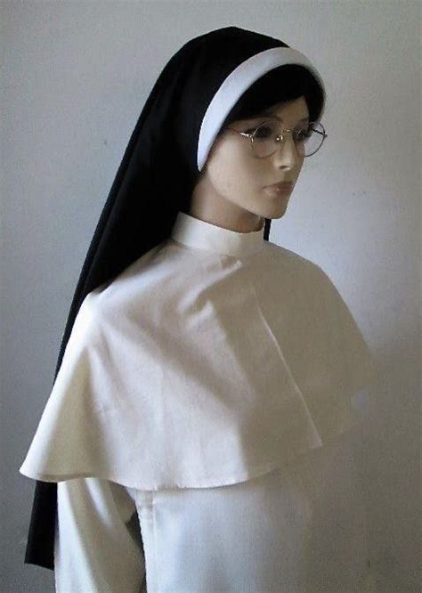 nuns veil set with elbow cape semi modified dominican headdress this is a very well sewn veil