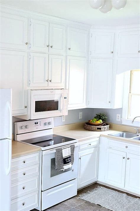 How To Paint Previously Stained Kitchen Cabinets Belletheng