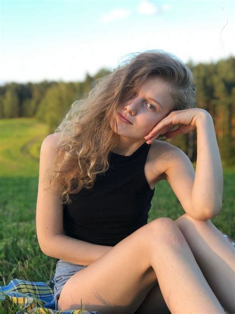 Yuliya Yakshtis A Model From Belarus Model Management
