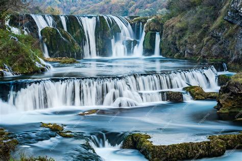 Premium Photo Strbacki Buk Waterfall In Bosnia Una National Park