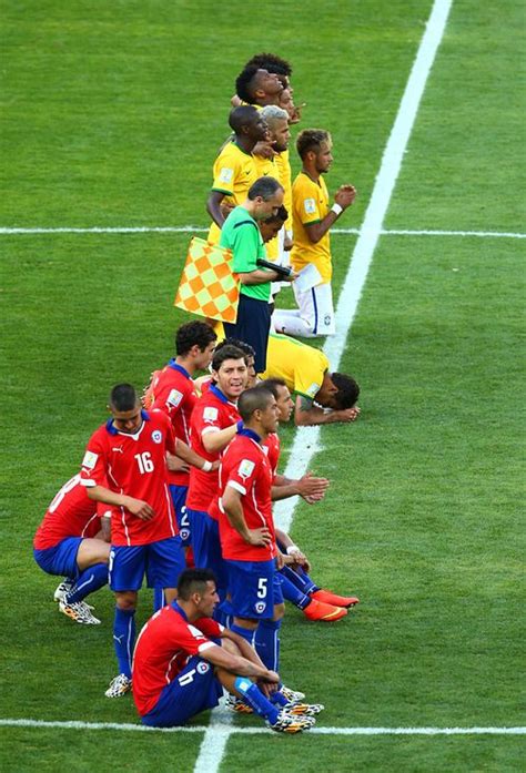 Round of 16: Brazil vs Chile - Brazil win on penalties (3 - 2) | Fifa