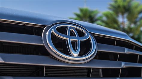 Toyota Hilux V Toyota Tundra Comparison Review Drive