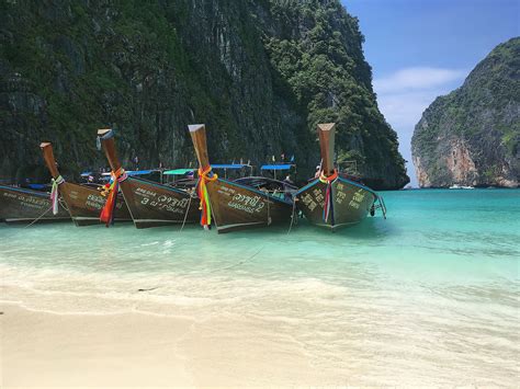 10 Reasons The Phi Phi Islands Should Be Your Next Vacation Destination