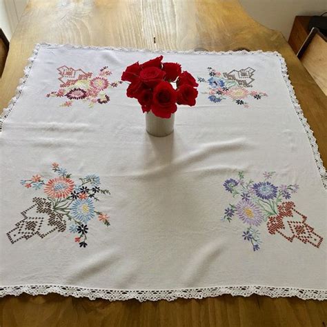 Vintage Cotton Embroidered Tablecloth 1940 1950s Etsy Embroidered