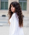The Surprising Secret Behind Camila Cabello's Curls | Cabello con rulos ...