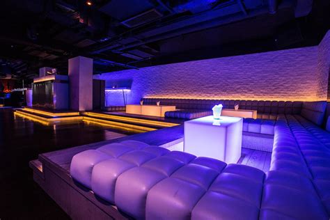 7 Heaven Night Club In Lan Kwai Fong Hong Kong Designed By Liquid