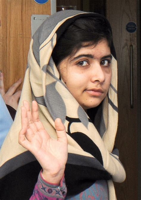 Pakistani Girl Shot By Taliban Malala Yousufzai Released From Hospital Metro News