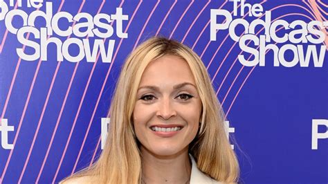 fearne cotton wears elegant striped suit