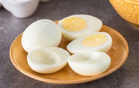 There are 51 calories in 100 g of putih telur rebus putih telur. Manfaat Putih Telur Rebus yang Tidak Boleh Dilewatkan ...