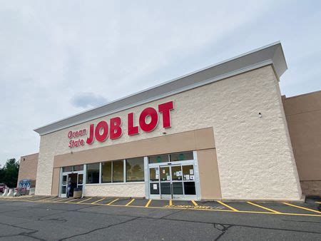 Ocean state job lot, headquartered in north kingstown, rhode island, is an american discount retailer with 131 discount stores operating in new ocean state job lot first opened in 1977 as a single store in north kingstown. Ocean State Job Lot plans to sell wine at Springfield ...