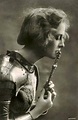 Pauline Chase as Joan of Arc (1909) | Joan of arc, Saint joan of arc ...