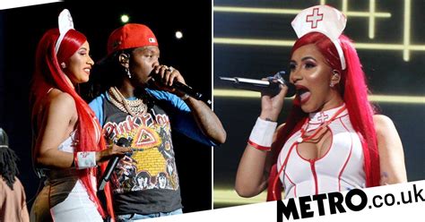 Halloween 2019 Cardi B Hits Stage With Offset In Sexy Nurse Costume Metro News