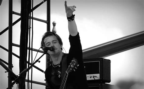 Featured new vocalist bryan scott after the departure of shimon moore. Sick Puppies - Sick Puppies Photo (35330008) - Fanpop