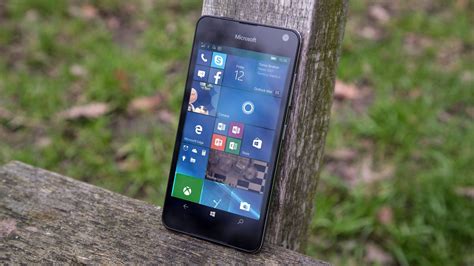 Microsoft Lumia 650 Review Great Design Terrible Chipset Expert Reviews
