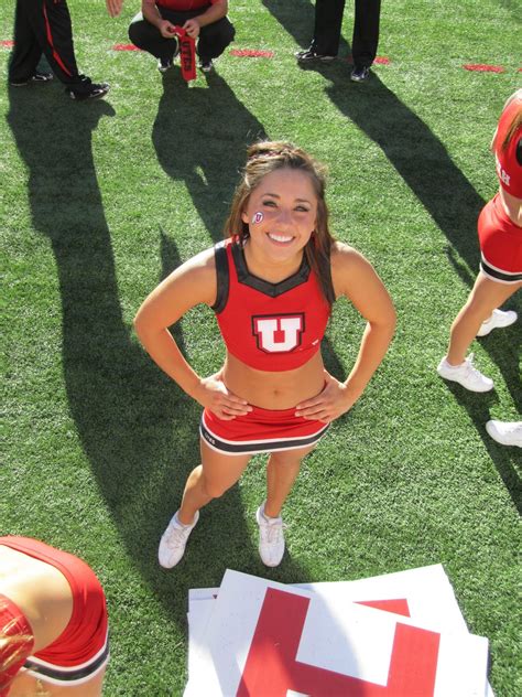 ute girls utah cheerleaders 2011 2012