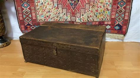 Antique 19th Century Orient Vintage Cedar Wood Treasure Dowry Chest