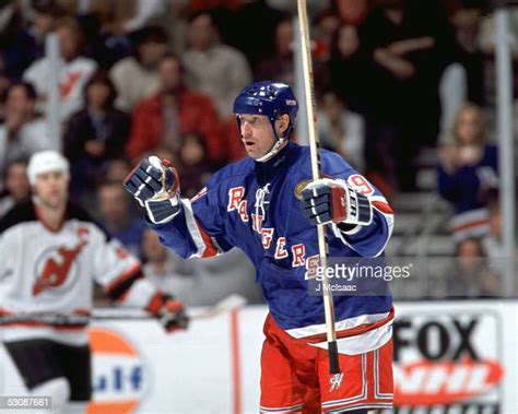 Wayne Gretzky Rangers Photos And Premium High Res Pictures Getty Images