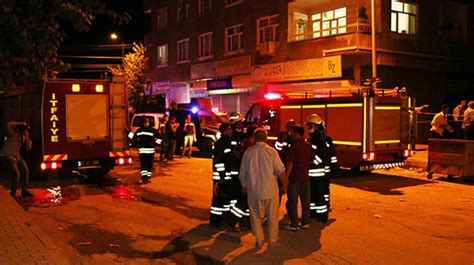 Diyarbakır'da aynı dakikada iki araç takla attı: Diyarbakır'da bina çöktü! - Son Dakika Haberler