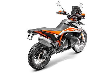 The 2020 ktm 790 adventure r lives up to its moniker as we find out in this review. KTM 790 ADVENTURE R (2019-on) Review